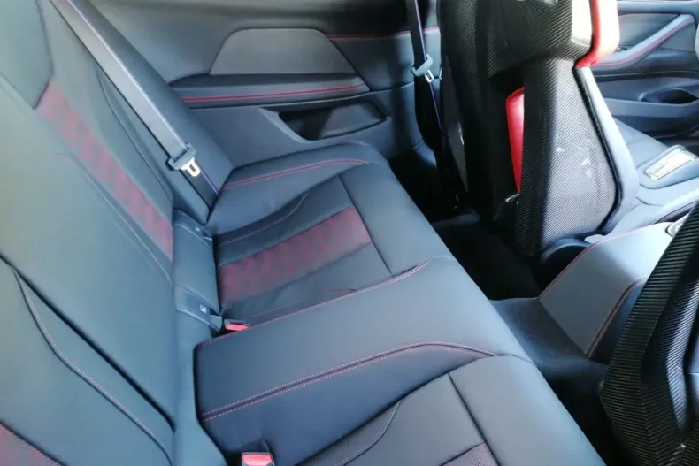 BMW M4 (Modele M) din 2025 cu 2.828 km - oferta BMW173756 - foto 10