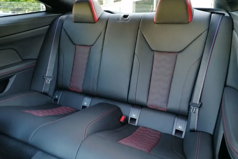 BMW M4 (Modele M) din 2025 cu 2.828 km - oferta BMW173756 - foto 21