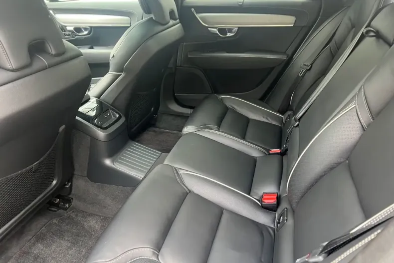 Volvo S90 din 2024 cu 15.750 km - oferta VOL173759 - foto 10