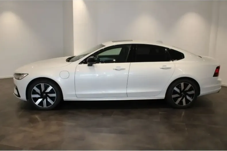 Volvo S90 din 2024 cu 18.500 km - oferta VOL173763 - foto 3