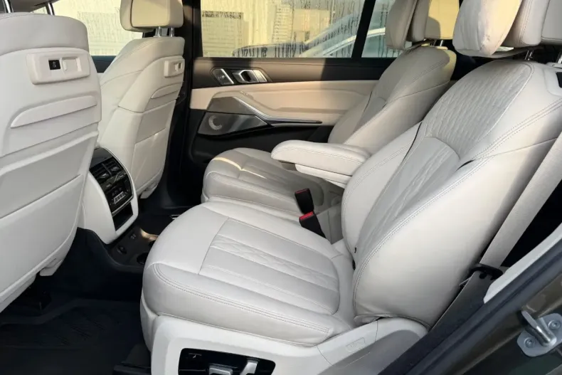 BMW X7 din 2022 cu 35.000 km - oferta BMW173764 - foto 7