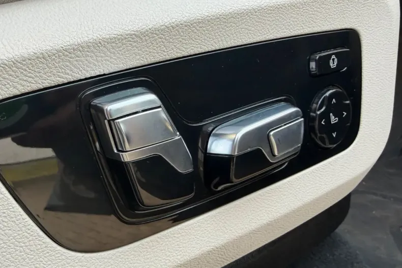 BMW X7 din 2022 cu 35.000 km - oferta BMW173764 - foto 13