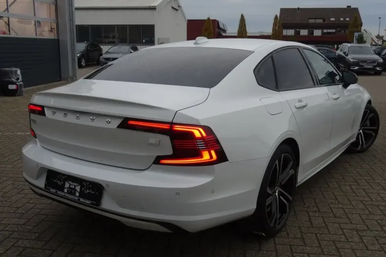 Volvo S90 din 2024 cu 32.700 km - oferta VOL173766 - foto 4