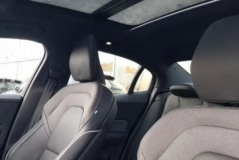 Volvo S60 din 2023 cu 8.500 km - oferta VOL173771 - foto 10