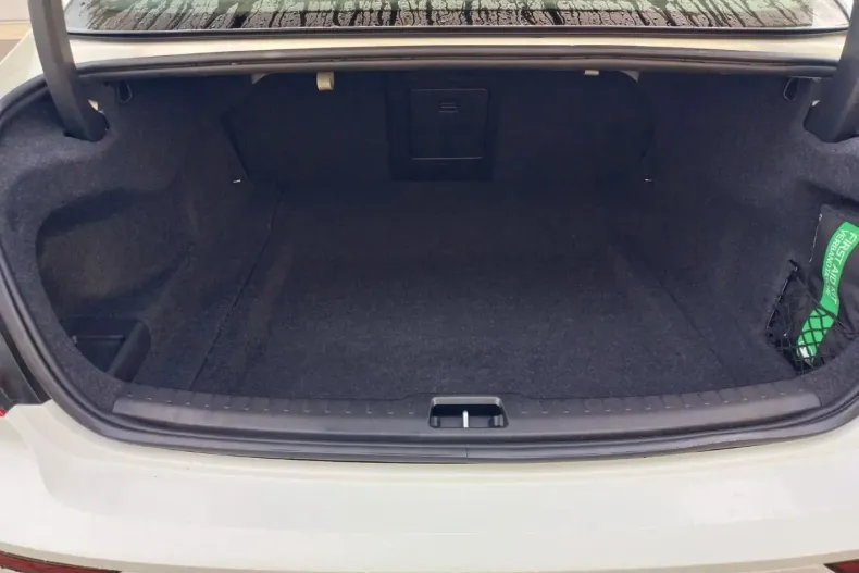 Volvo S60 din 2023 cu 8.500 km - oferta VOL173771 - foto 14