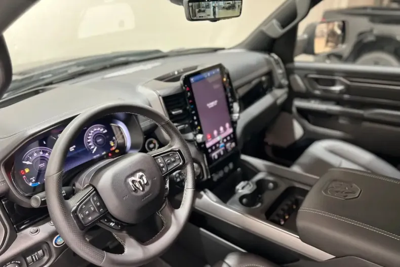 Dodge RAM din 2025 cu 12.500 km - oferta DOD173772 - foto 16