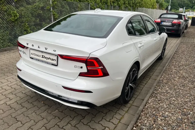 Volvo S60 din 2024 cu 14.750 km - oferta VOL173773 - foto 6