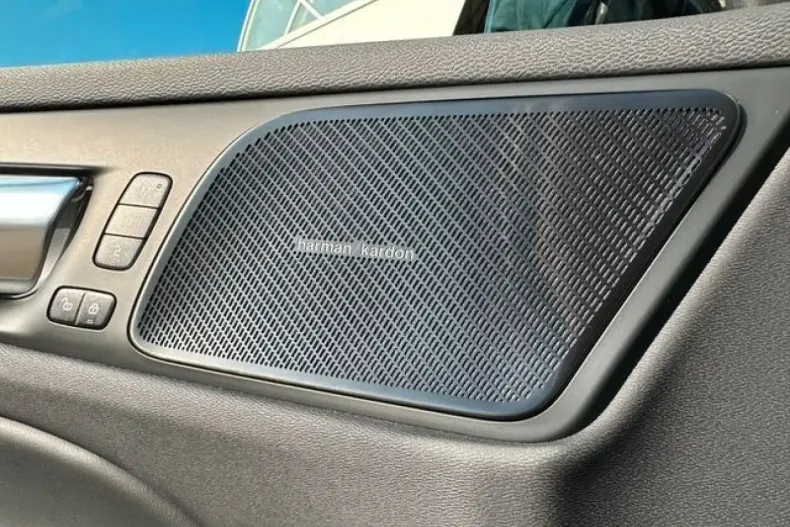 Volvo S60 din 2024 cu 24.100 km - oferta VOL173777 - foto 12