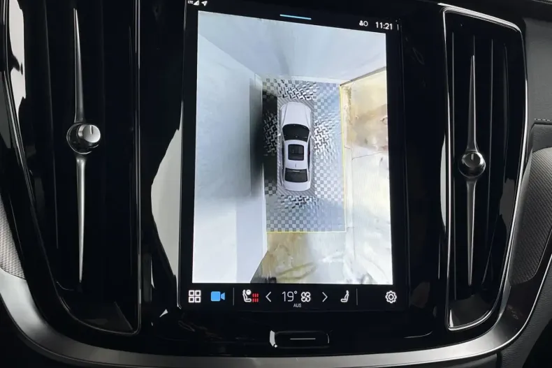 Volvo S60 din 2023 cu 19.659 km - oferta VOL173779 - foto 24