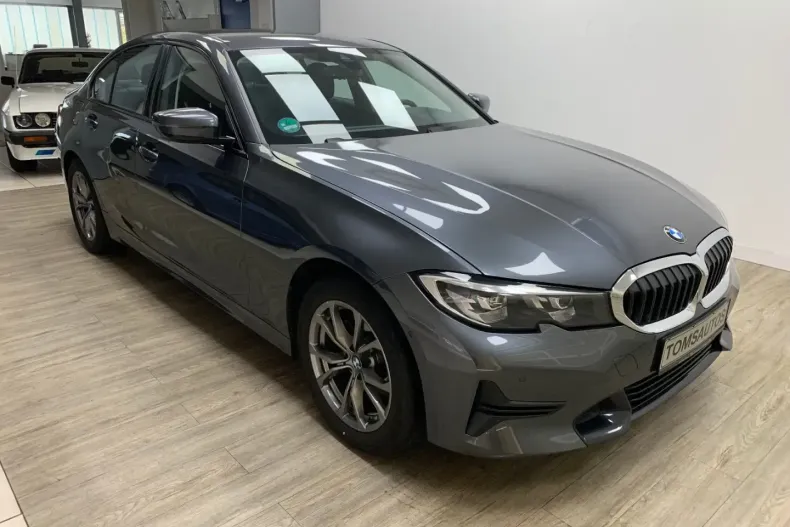 BMW 320 din 2022 cu 72.625 km - oferta BMW173788 - foto 1