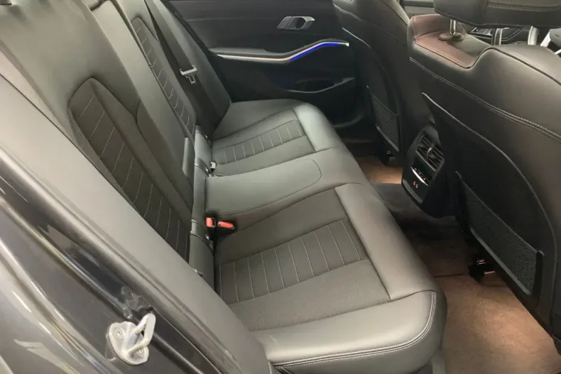 BMW 320 din 2022 cu 72.625 km - oferta BMW173788 - foto 14