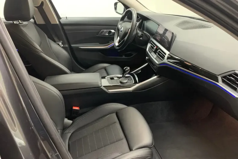 BMW 320 din 2022 cu 72.625 km - oferta BMW173788 - foto 16