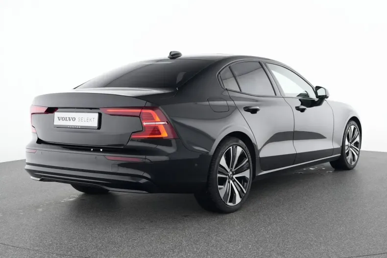 Volvo S60 din 2023 cu 18.500 km - oferta VOL173789 - foto 2