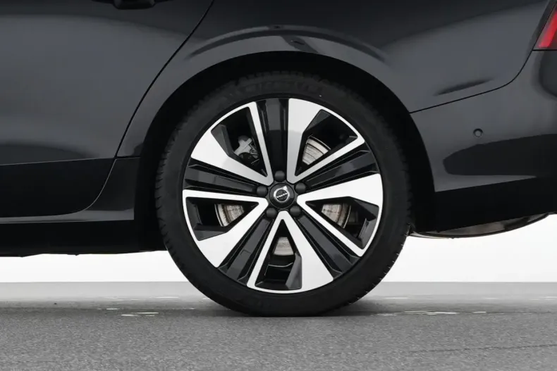 Volvo S60 din 2023 cu 18.500 km - oferta VOL173789 - foto 18