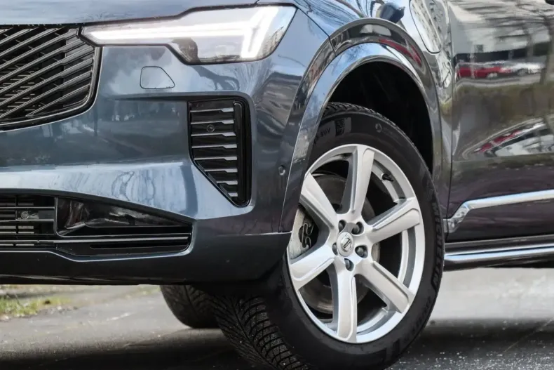 Volvo XC90 din 2025 cu 16.900 km - oferta VOL173795 - foto 6