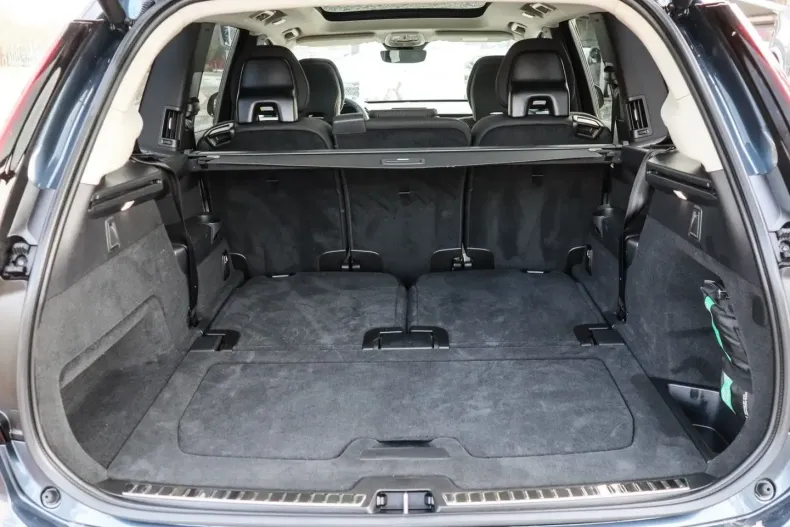 Volvo XC90 din 2025 cu 16.900 km - oferta VOL173795 - foto 11