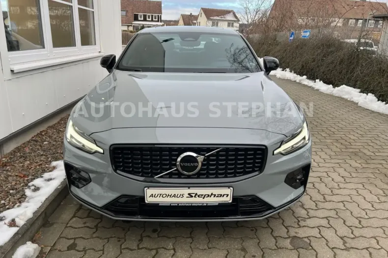 Volvo S60 din 2023 cu 9.000 km - oferta VOL173803 - foto 2