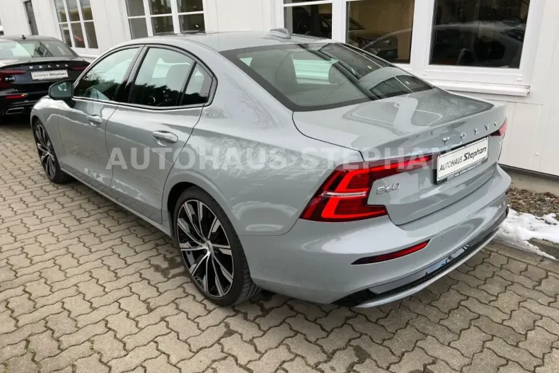 Volvo S60 din 2023 cu 9.000 km - oferta VOL173803 - foto 4