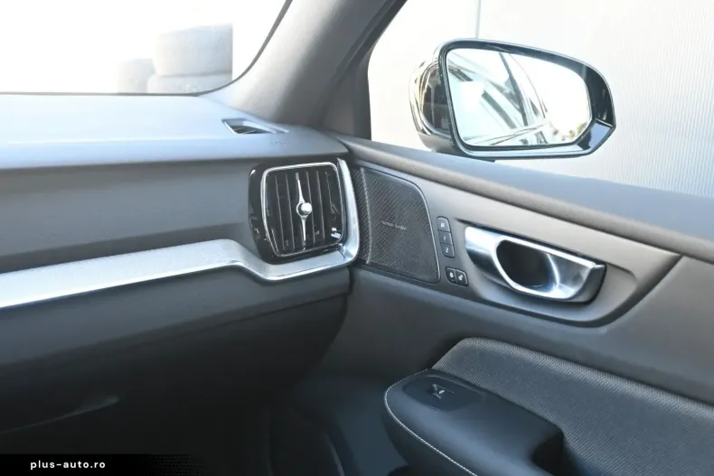 Volvo S60 din 2024 cu 7.700 km - oferta VOL173806 - foto 16