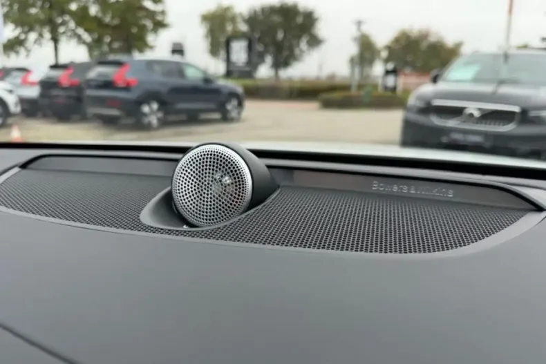 Volvo S60 din 2022 cu 32.250 km - oferta VOL173807 - foto 10