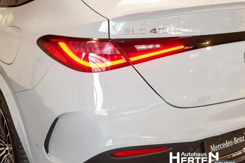 Mercedes-Benz GLC 400 din 2025 cu 15.595 km - oferta MER173818 - foto 13