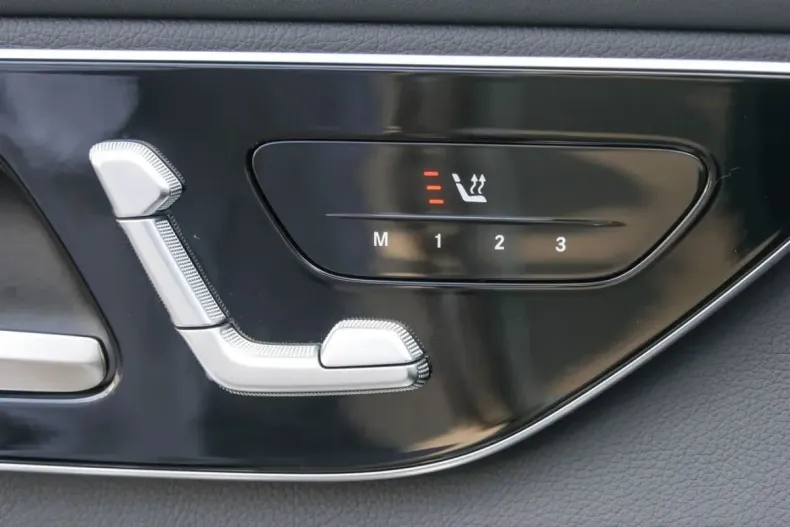 Mercedes-Benz GLC 400 din 2025 cu 8.991 km - oferta MER173831 - foto 12