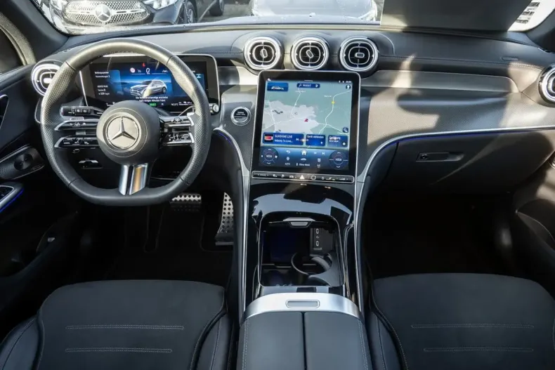 Mercedes-Benz GLC 400 din 2025 cu 19.987 km - oferta MER173832 - foto 6