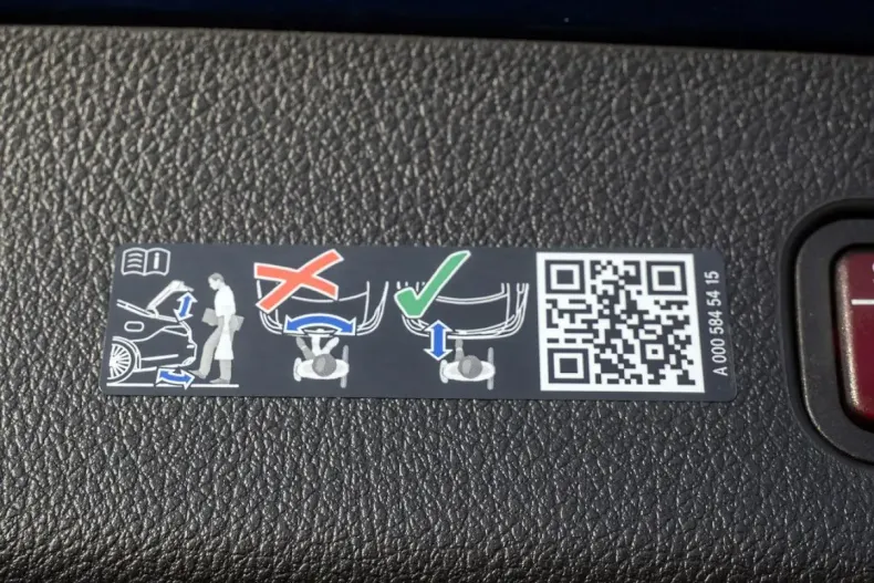 Mercedes-Benz GLC 400 din 2025 cu 19.987 km - oferta MER173832 - foto 19