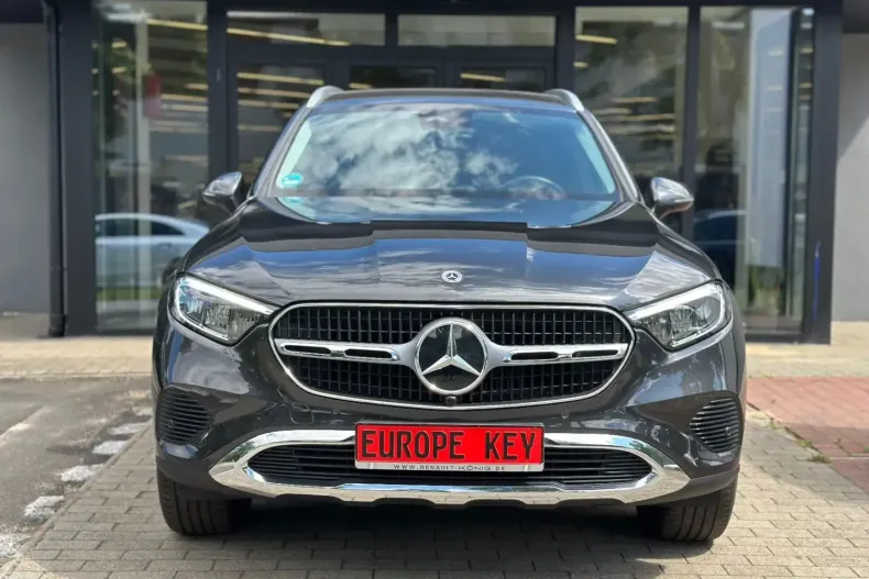Mercedes-Benz GLC 400 din 2023 cu 9.500 km - oferta MER173845 - foto 4