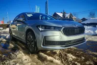 Skoda Superb din 2025 cu 1 km - oferta SKO173849 - foto 1