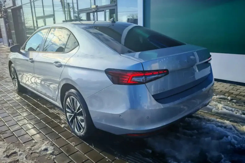 Skoda Superb din 2025 cu 1 km - oferta SKO173849 - foto 5