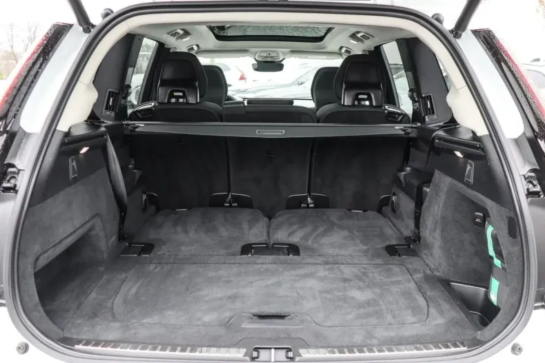 Volvo XC90 din 2025 cu 24.700 km - oferta VOL173850 - foto 9