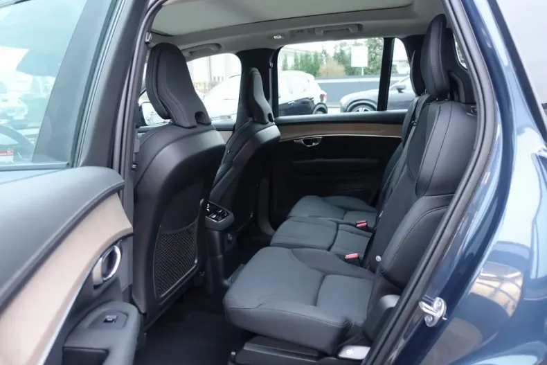 Volvo XC90 din 2025 cu 20.900 km - oferta VOL173853 - foto 12