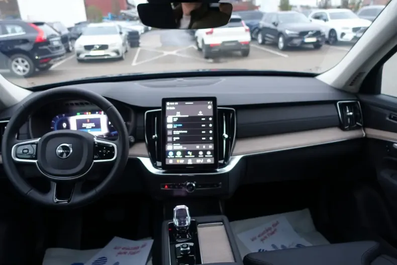 Volvo XC90 din 2025 cu 20.900 km - oferta VOL173853 - foto 13