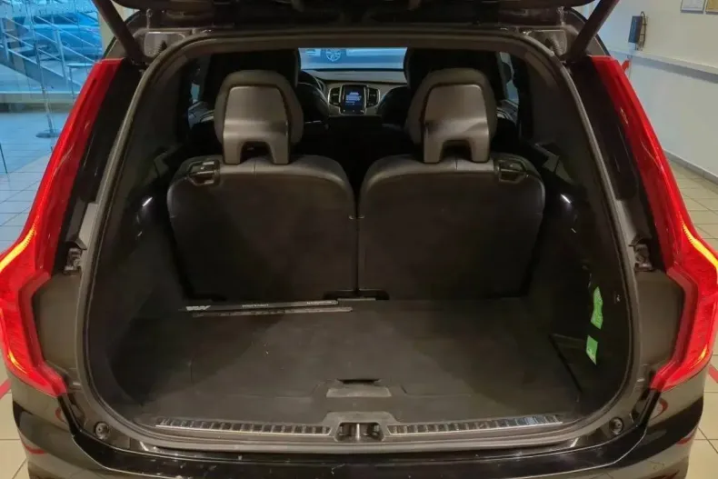 Volvo XC90 din 2023 cu 99.665 km - oferta VOL173857 - foto 8