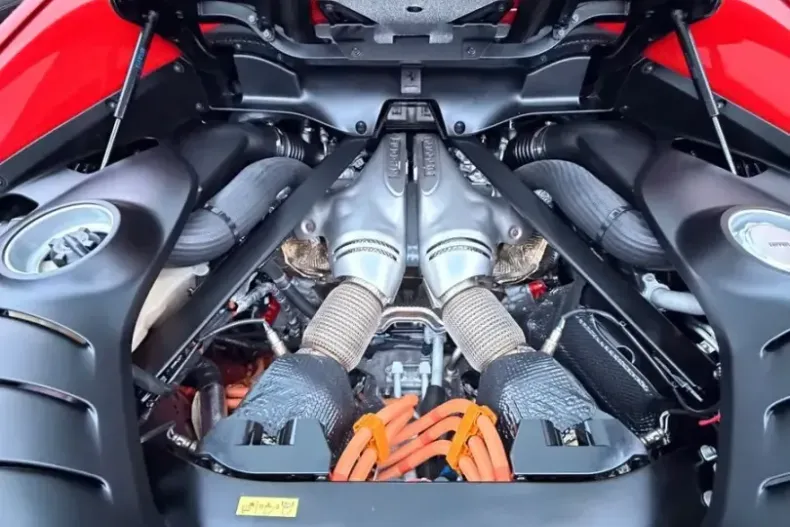 Ferrari 296 GTB din 2023 cu 20.406 km - oferta FER173858 - foto 22