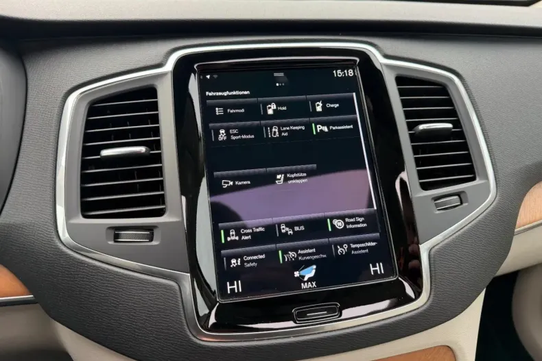 Volvo XC90 din 2022 cu 97.703 km - oferta VOL173859 - foto 15