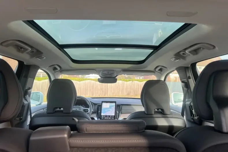 Volvo XC90 din 2025 cu 28.550 km - oferta VOL173860 - foto 17