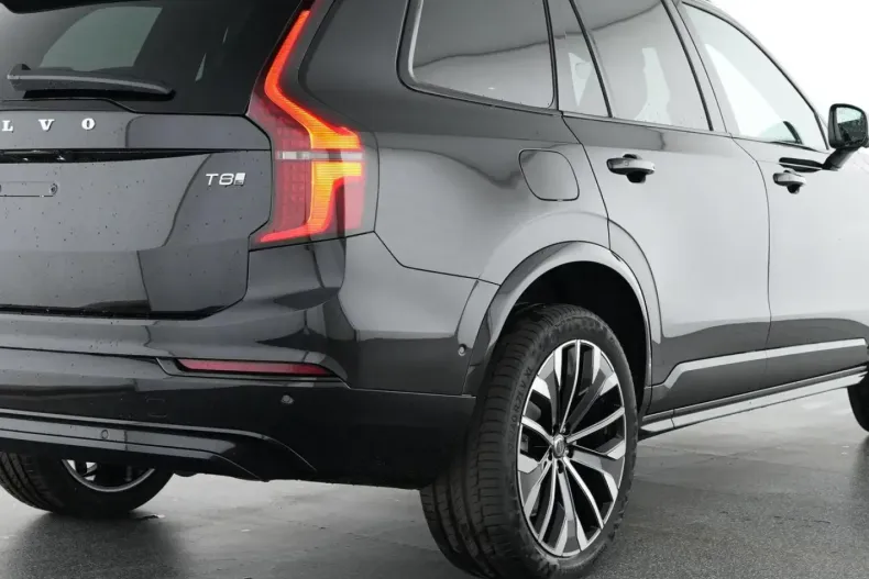 Volvo XC90 din 2025 cu 20.689 km - oferta VOL173862 - foto 10