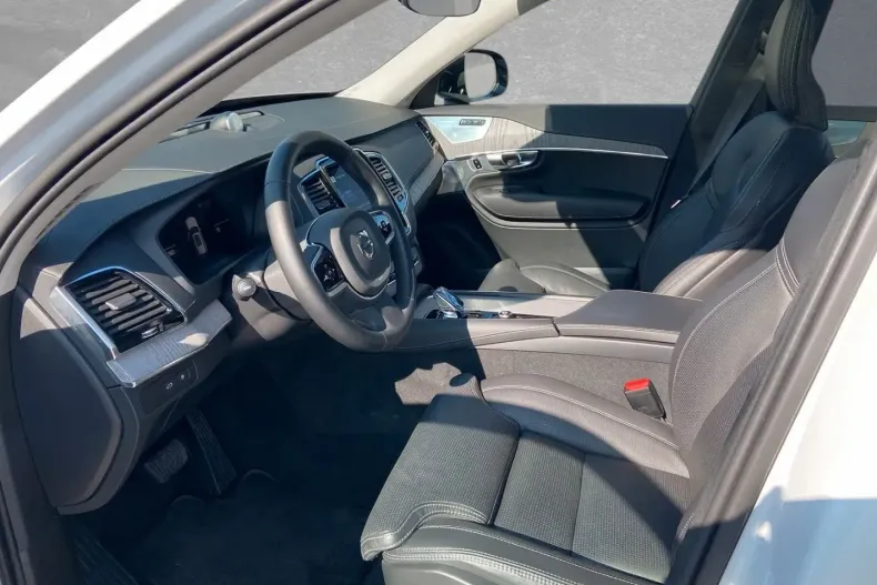 Volvo XC90 din 2024 cu 19.000 km - oferta VOL173865 - foto 3