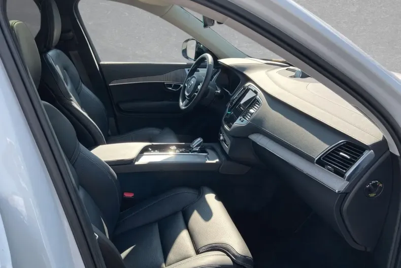 Volvo XC90 din 2024 cu 19.000 km - oferta VOL173865 - foto 4