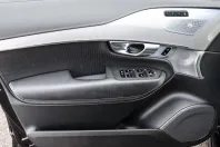 Volvo XC90 din 2023 cu 20.916 km - oferta VOL173867 - foto 10