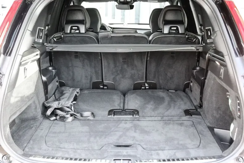 Volvo XC90 din 2023 cu 20.916 km - oferta VOL173867 - foto 17