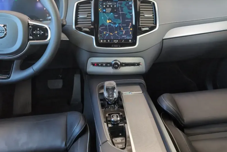 Volvo XC90 din 2023 cu 39.082 km - oferta VOL173869 - foto 7