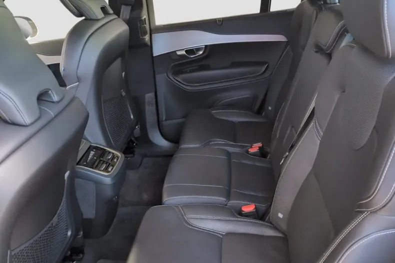 Volvo XC90 din 2023 cu 39.082 km - oferta VOL173869 - foto 14