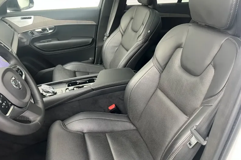 Volvo XC90 din 2023 cu 25.000 km - oferta VOL173870 - foto 9