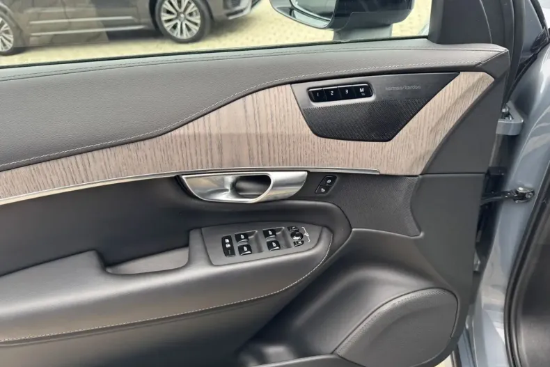 Volvo XC90 din 2022 cu 29.000 km - oferta VOL173871 - foto 5