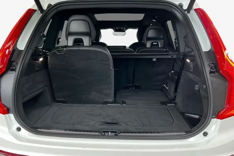 Volvo XC90 din 2023 cu 55.120 km - oferta VOL173872 - foto 6