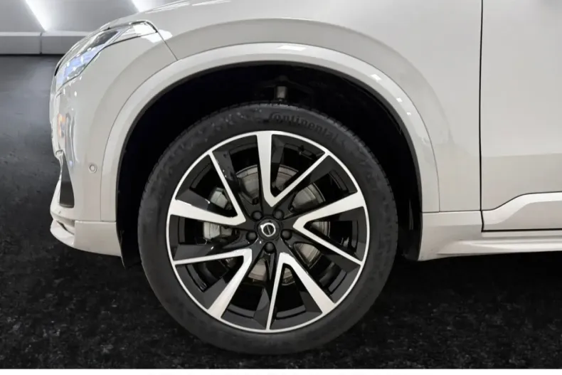 Volvo XC90 din 2023 cu 45.605 km - oferta VOL173873 - foto 15