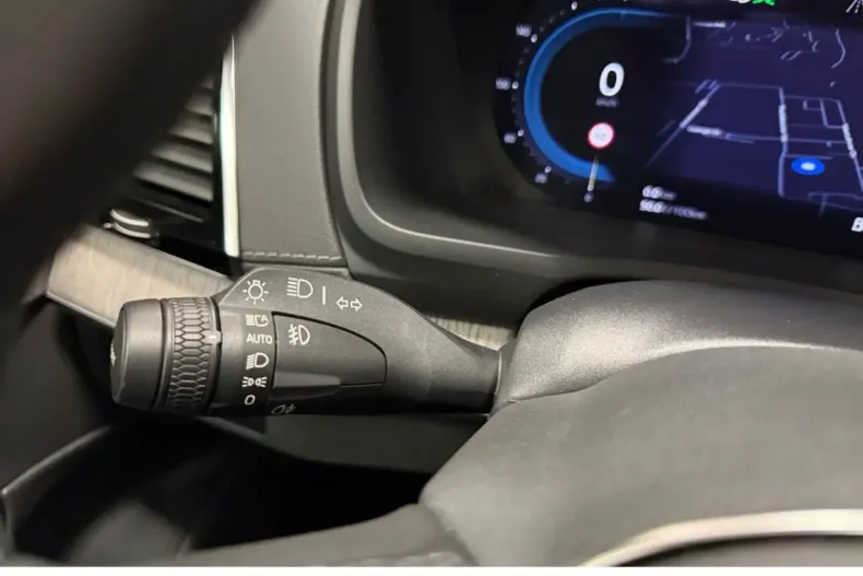 Volvo XC90 din 2023 cu 45.605 km - oferta VOL173873 - foto 23